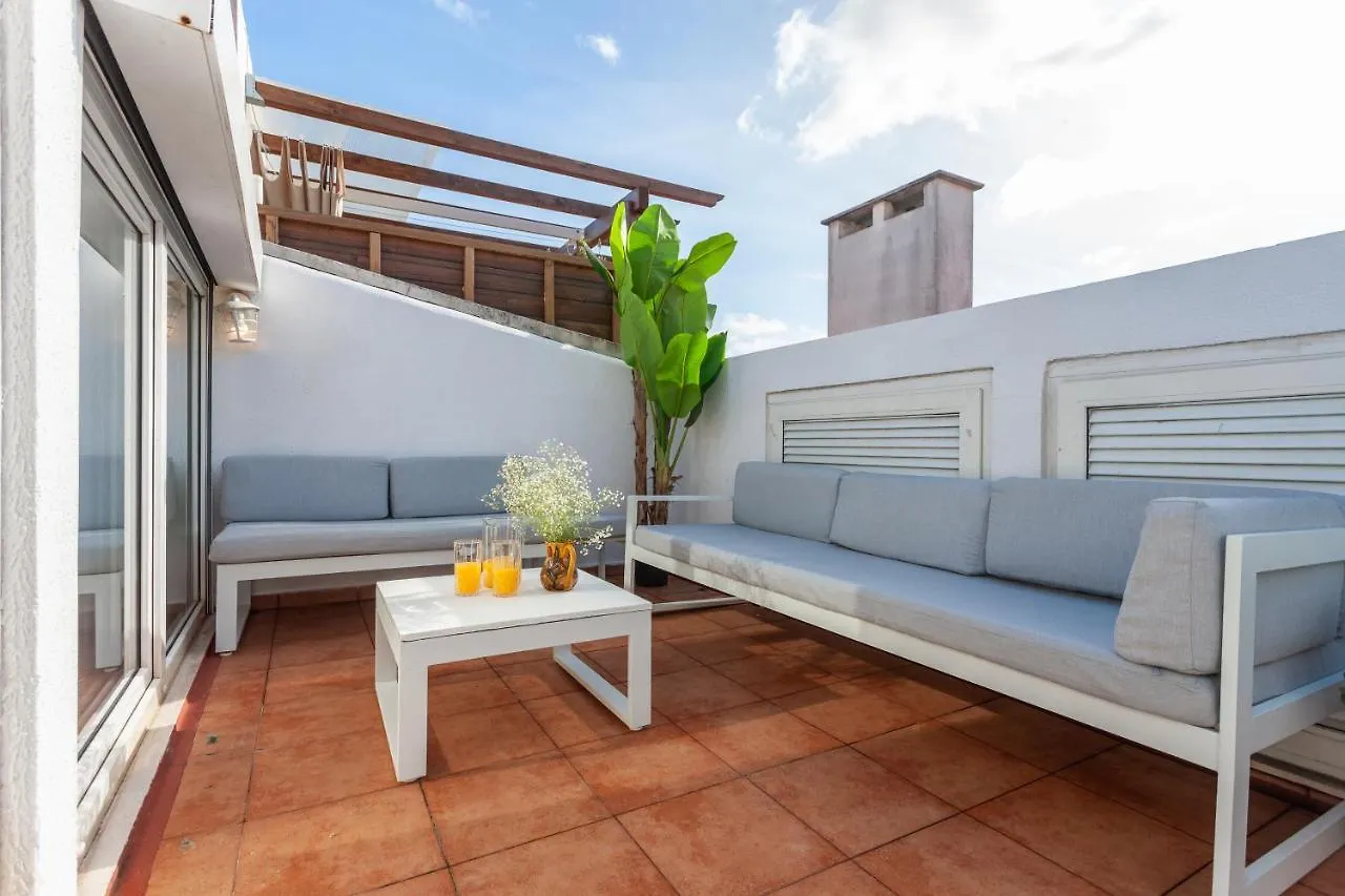 Liberty Penthouse Three-Bedroom Apartment - By Lu Holidays Lisboa