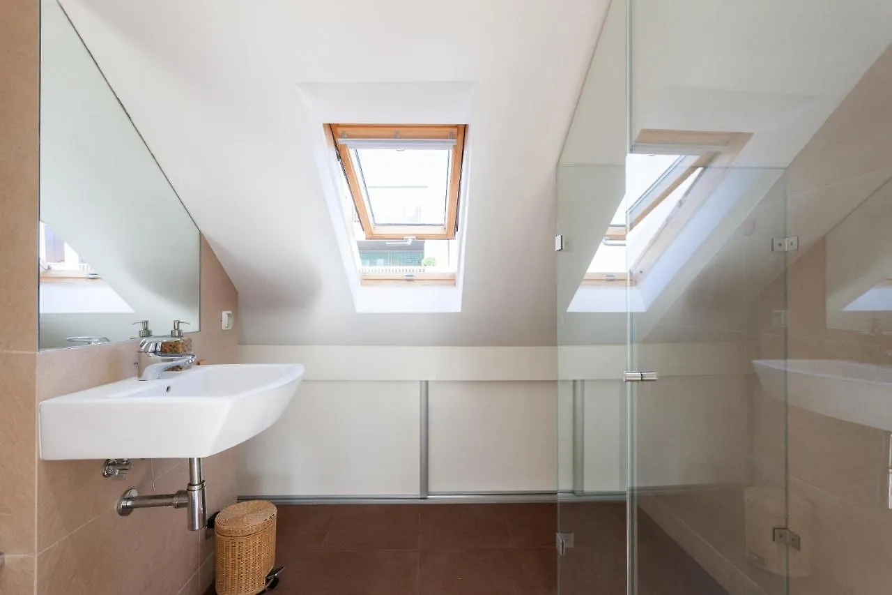 Liberty Penthouse Three-Bedroom Apartment - By Lu Holidays Lisboa 0*,  Portugal