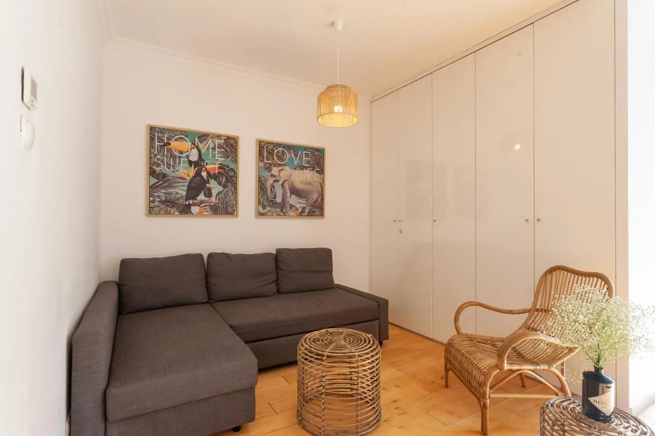 Liberty Penthouse Three-Bedroom Apartment - By Lu Holidays Lisboa