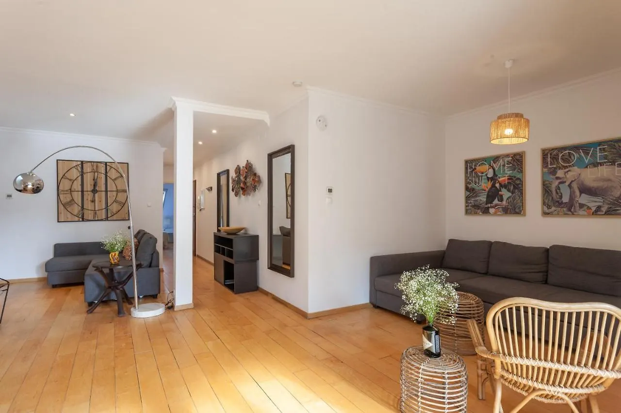 Liberty Penthouse Three-Bedroom Apartment - By Lu Holidays Lisboa 0*, Lissabon