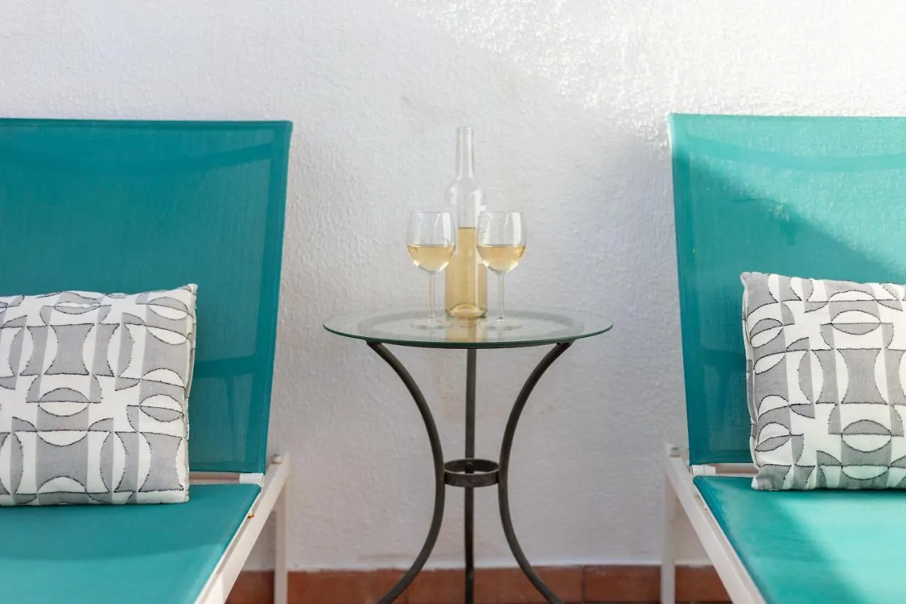 Liberty Penthouse Three-Bedroom Apartment - By Lu Holidays Lisbona 0*,  Portogallo
